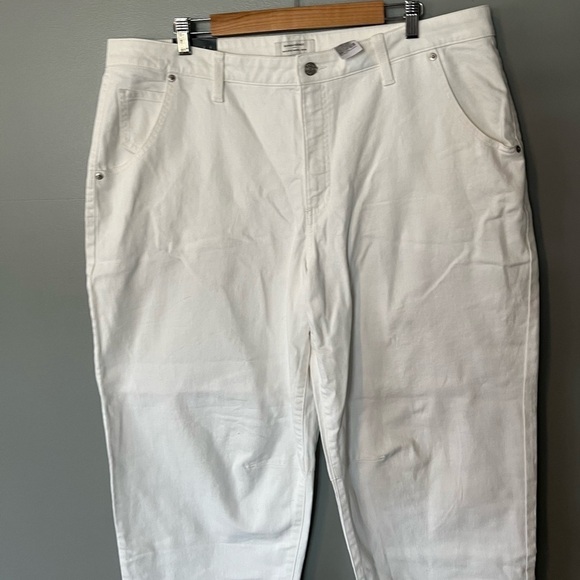 NWT Banana Republic Mid Rise Barrel Leg Jeans - Picture 5 of 11